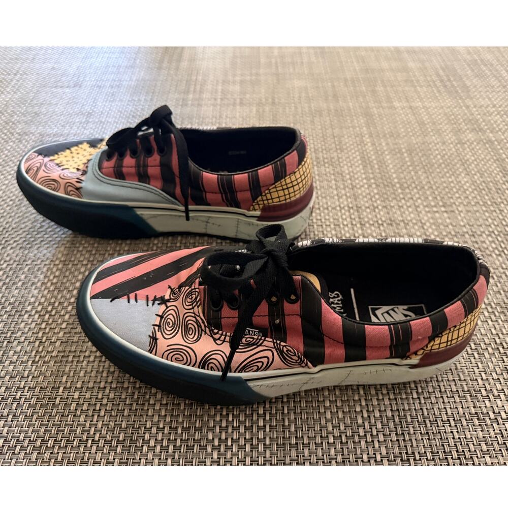 VANS x ERA x DISNEY The Nightmare Before Christmas Stack Shoe Jack Sally 7M/8.5W View 3